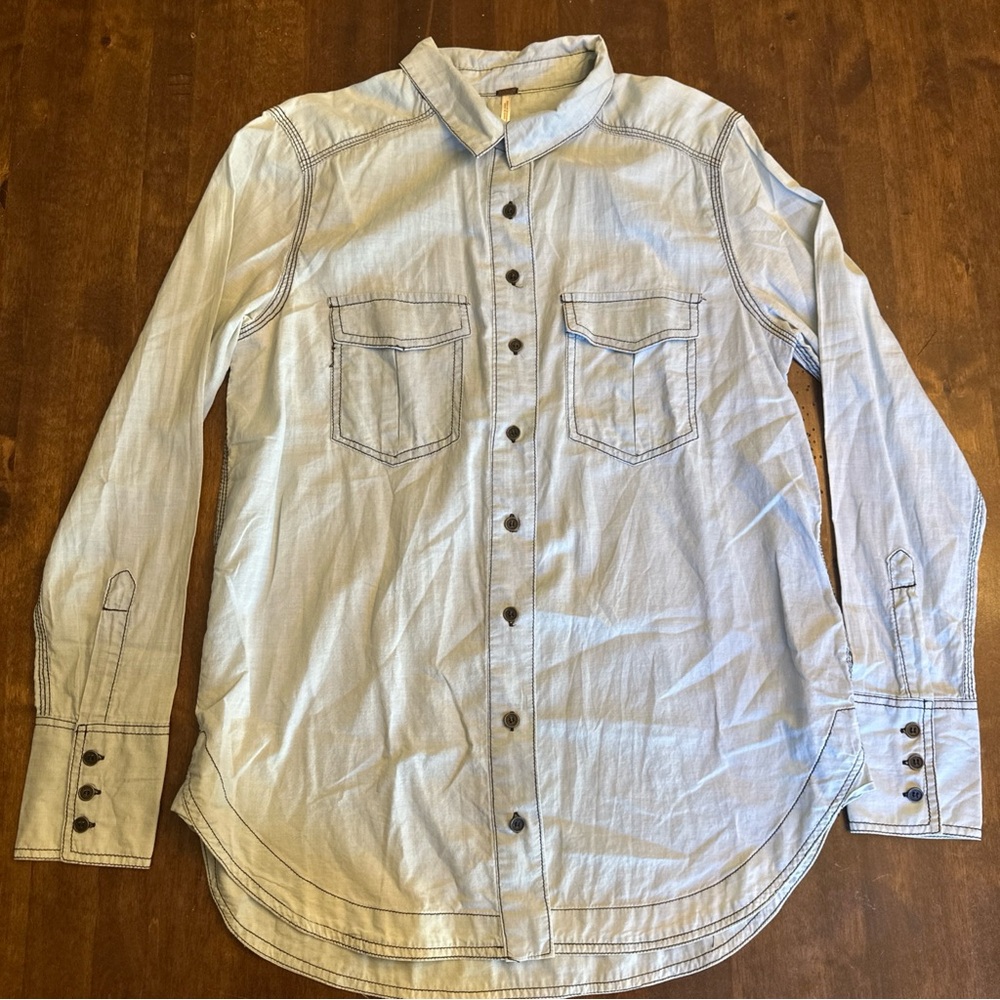 Free People Denim Shirt Size XS Lightweight‎ Ranch Western Cowgirl Farmhouse